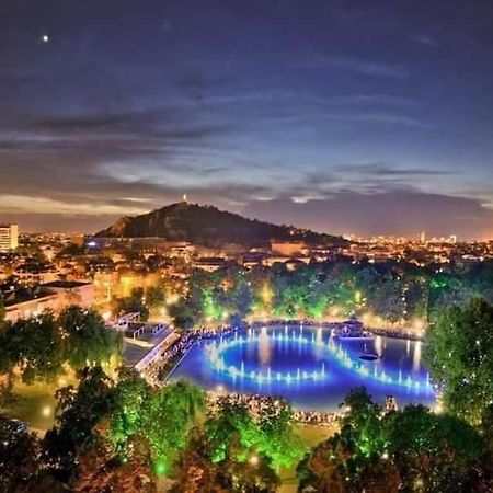 Guest Rooms Super Center Plovdiv Perfect Location Exterior photo